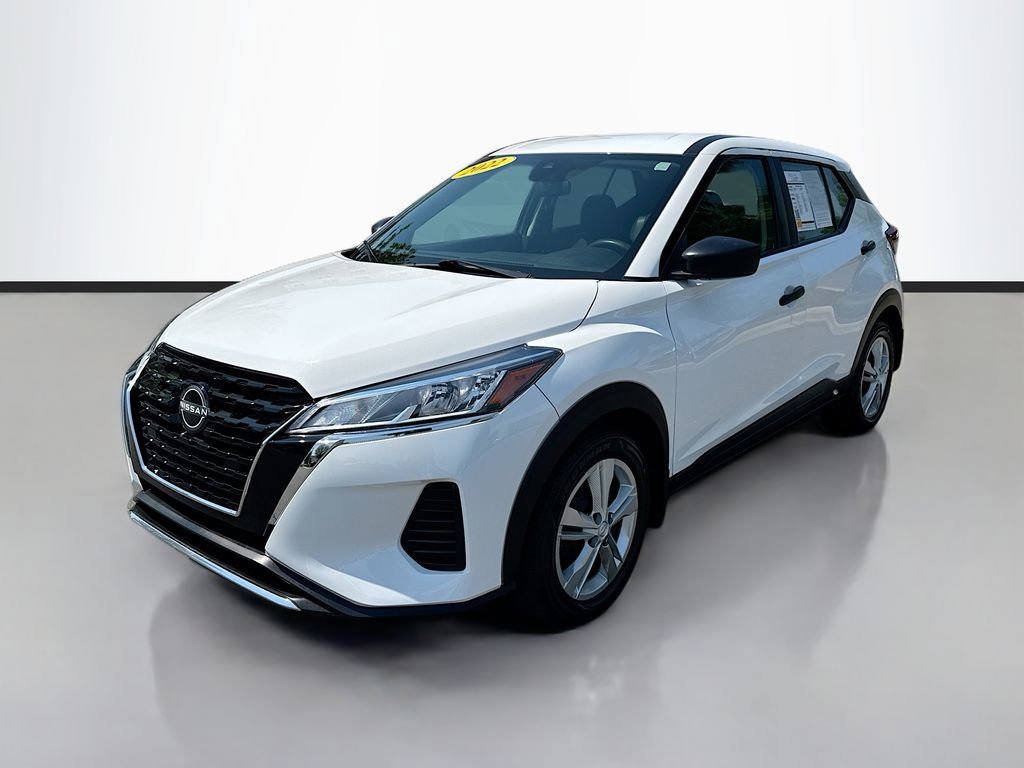 Used 2022 Nissan Kicks S FWD image 3