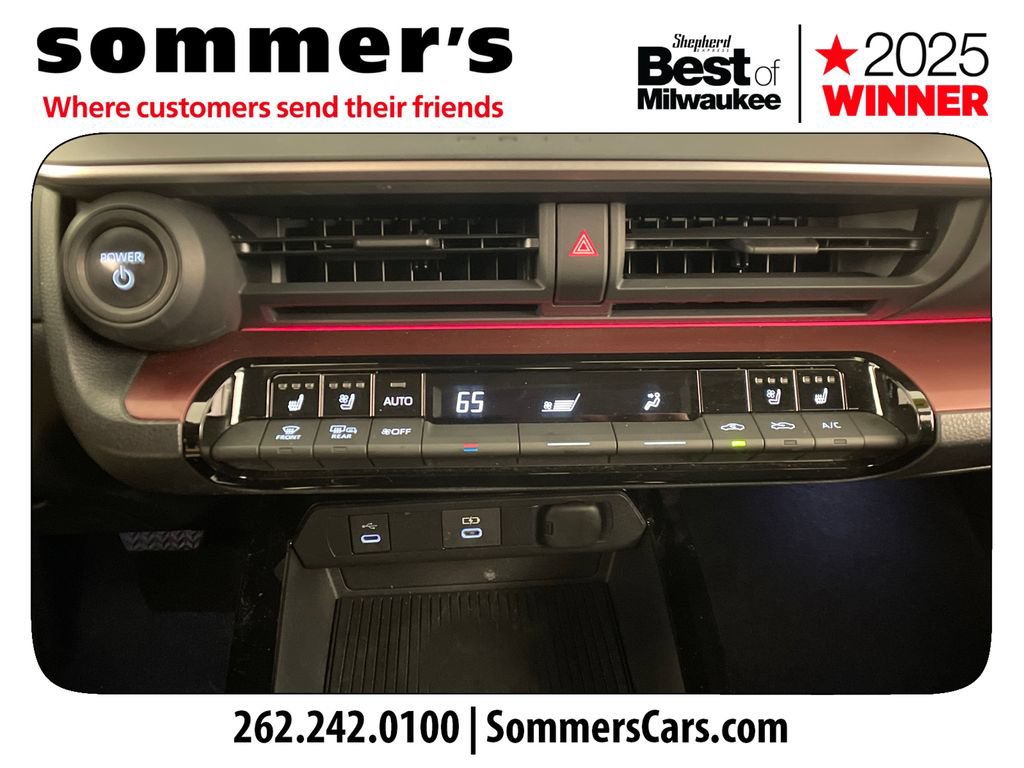 Used 2023 Toyota Prius Prime Premium FWD image 16