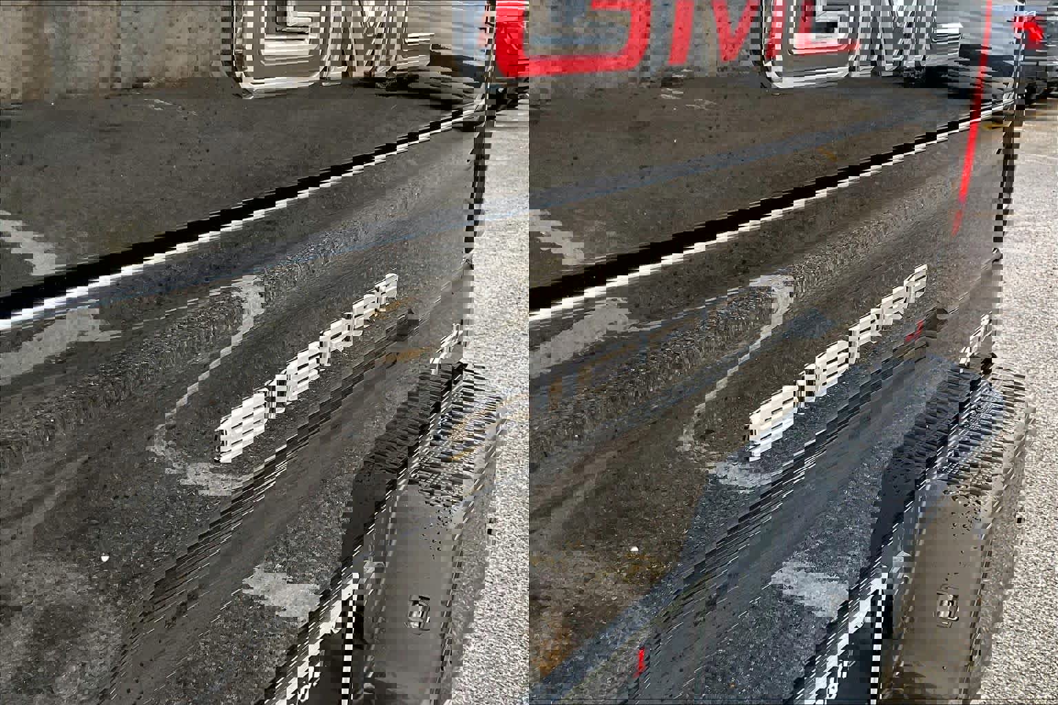 Used 2023 GMC Sierra 1500 AT4 w/ AT4 Premium Package image 10