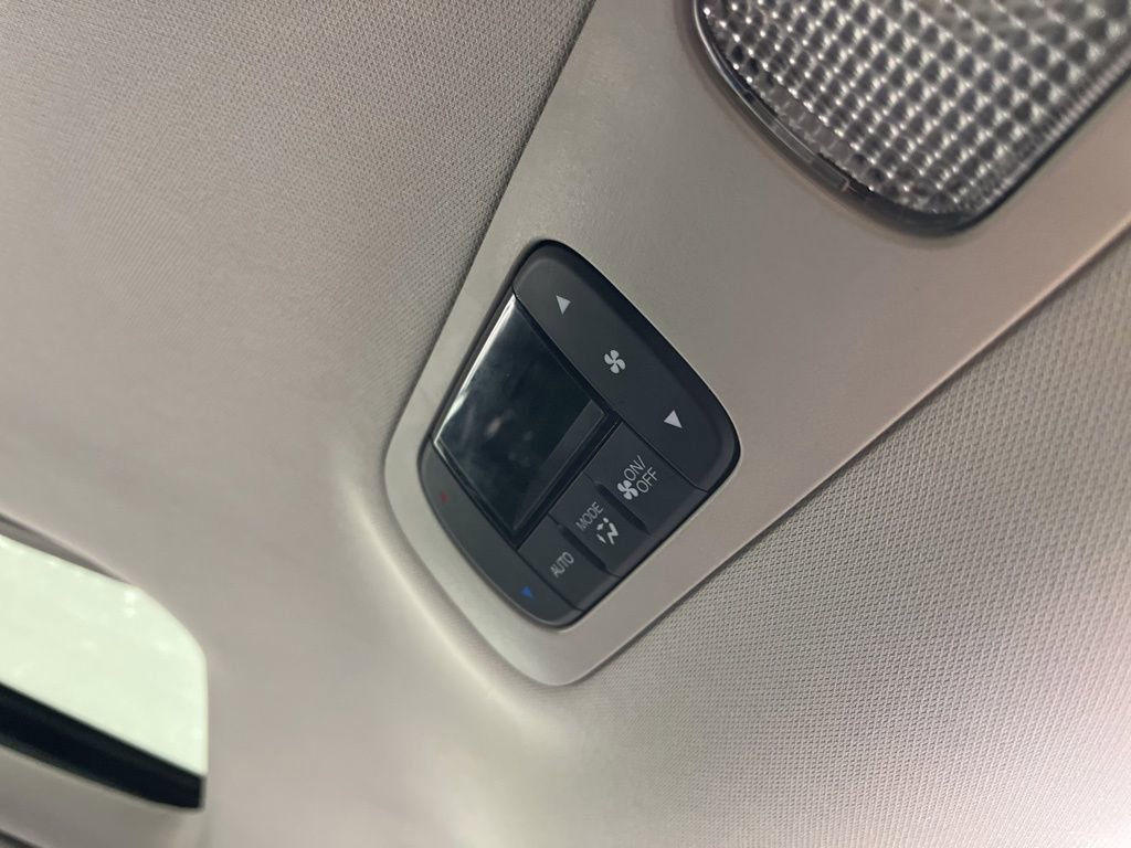 Used 2025 Honda Odyssey EX-L image 10