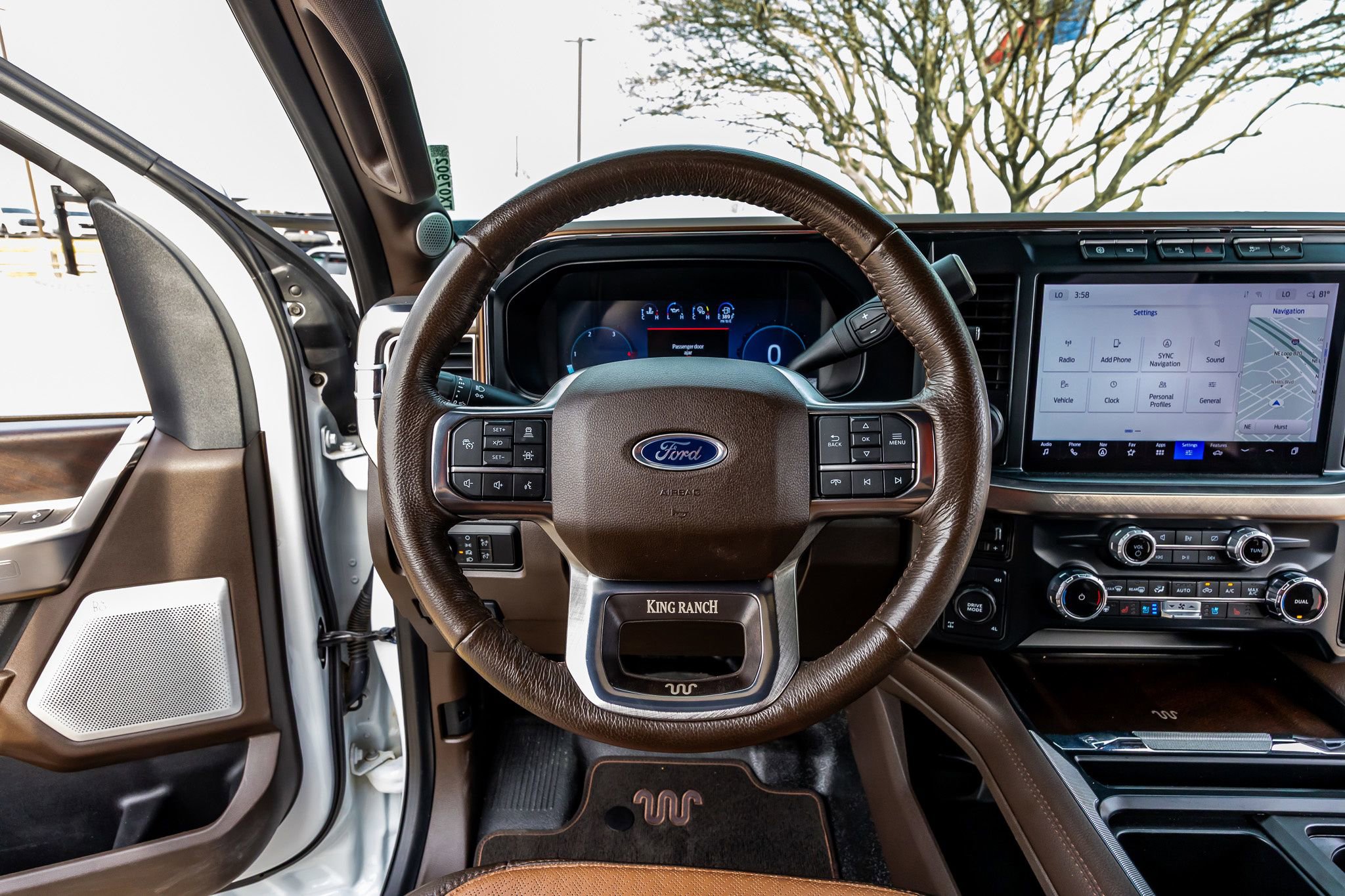 Used 2023 Ford F350 King Ranch w/ Chrome Package image 15