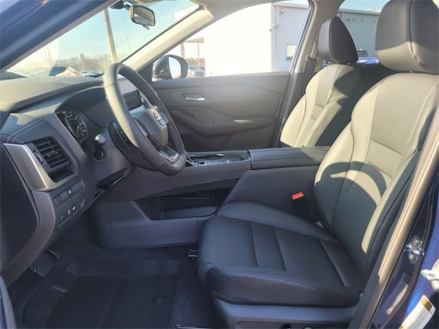 New 2026 Nissan Rogue SV image 5