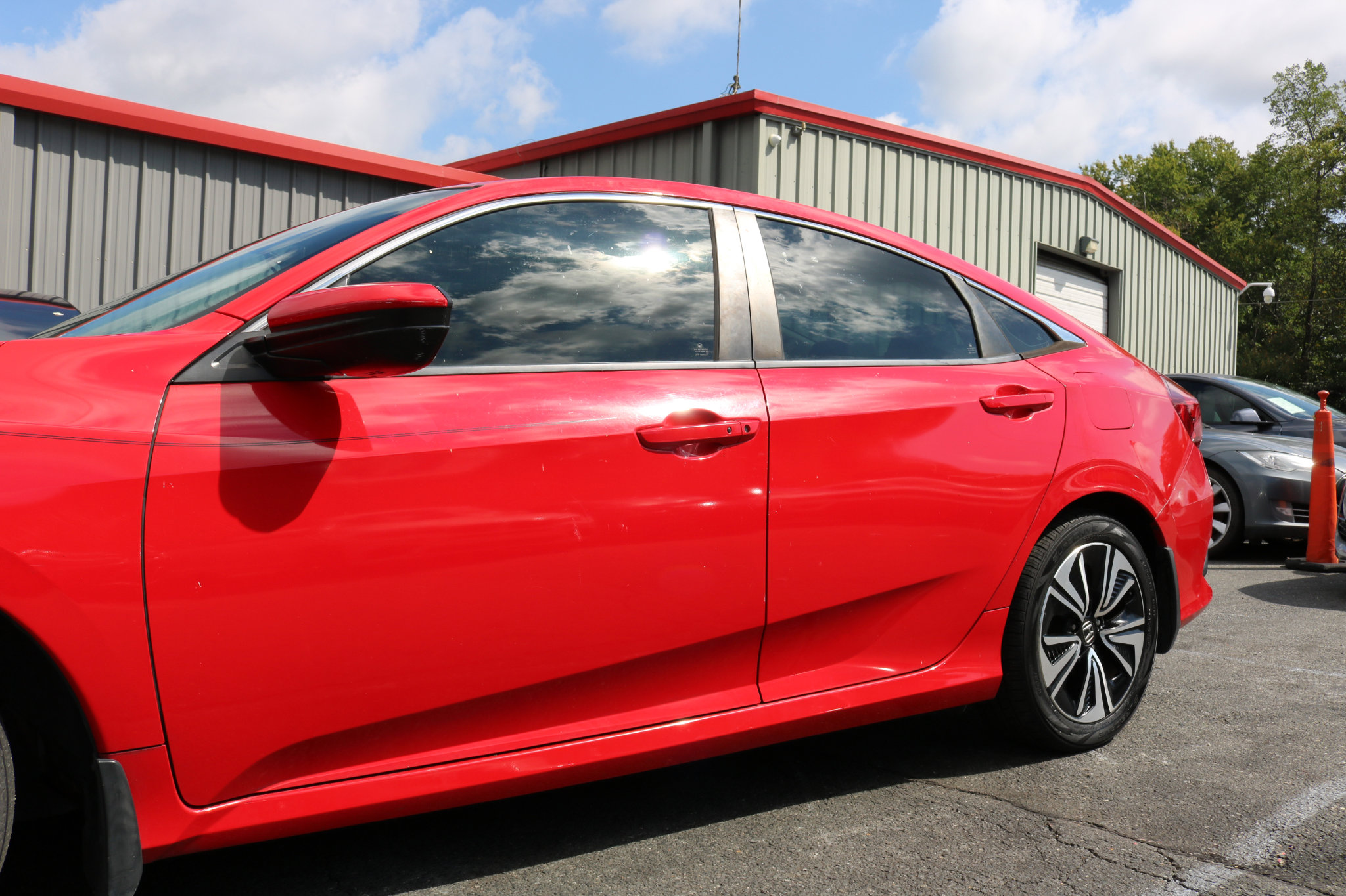 Used 2018 Honda Civic EX-L image 8