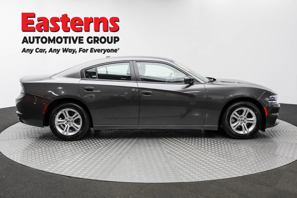 Used 2022 Dodge Charger SXT image 4