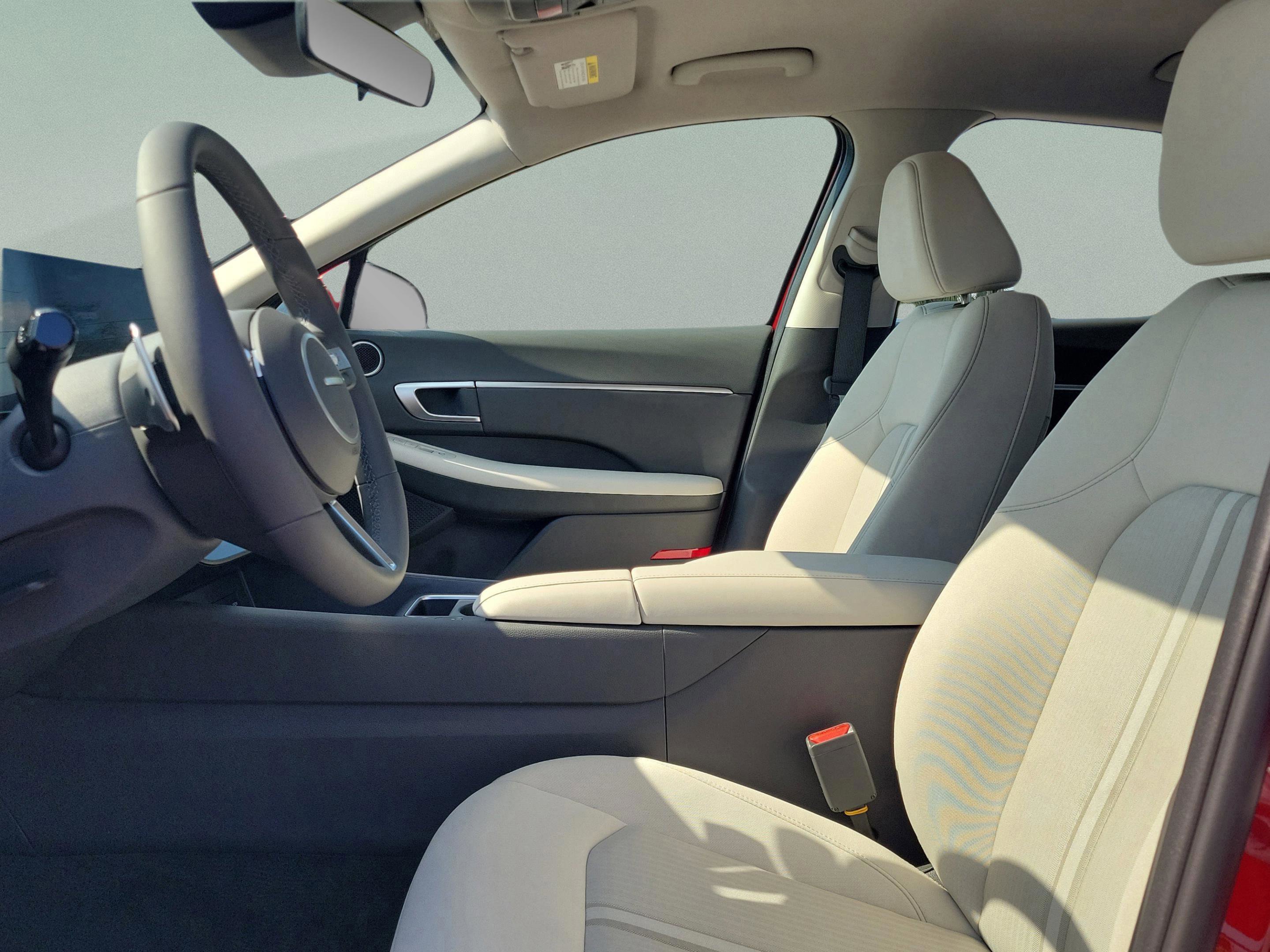 New 2026 Hyundai Sonata SEL FWD image 21