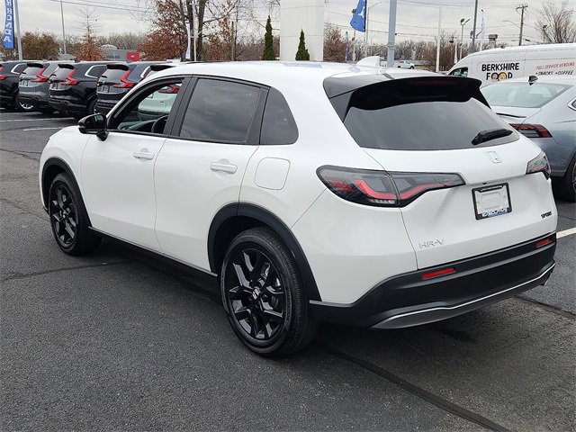 Used 2025 Honda HR-V Sport image 4