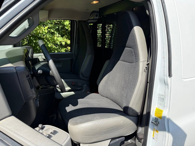 Used 2025 GMC Savana 2500 w/ Driver Convenience Package RWD image 14