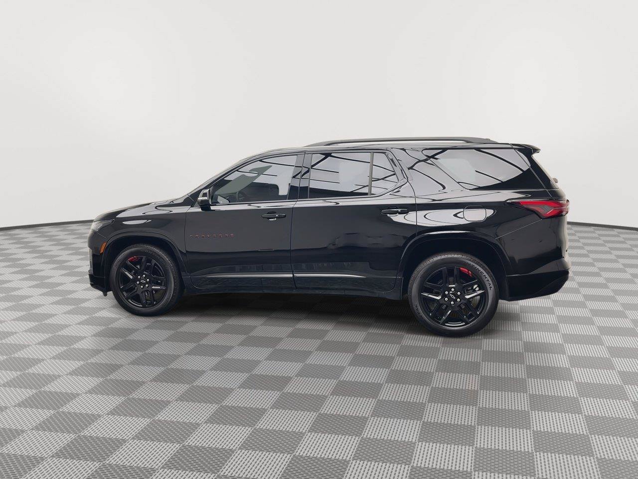 Certified 2022 Chevrolet Traverse Premier w/ Redline Edition AWD/4WD image 41