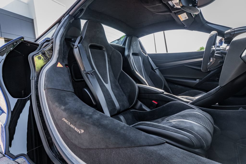 Used 2024 McLaren 750S Spider RWD image 34