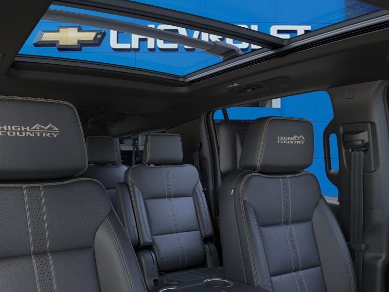 New 2025 Chevrolet Suburban High Country AWD/4WD image 24