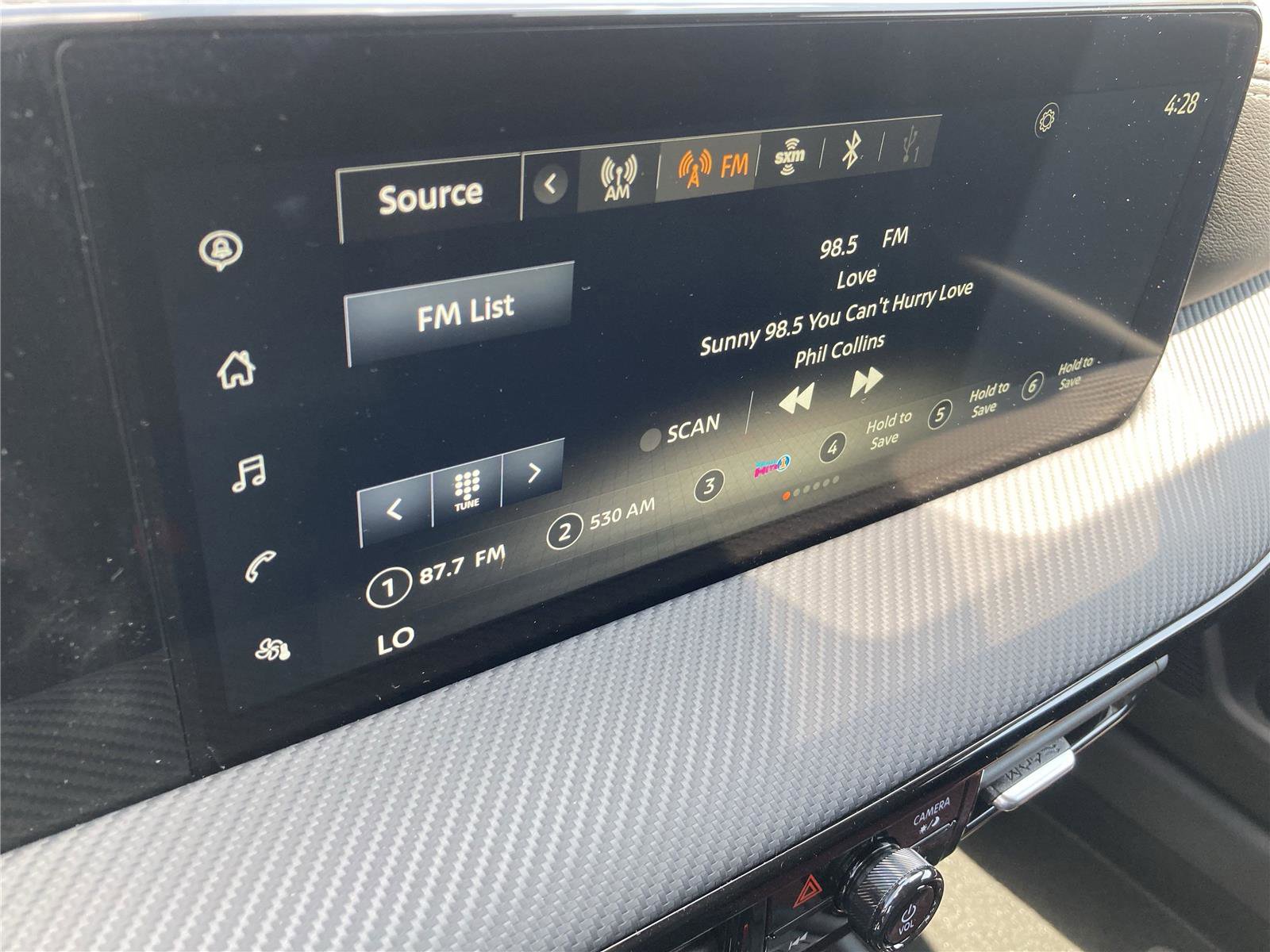 New 2025 Nissan Kicks SR image 17