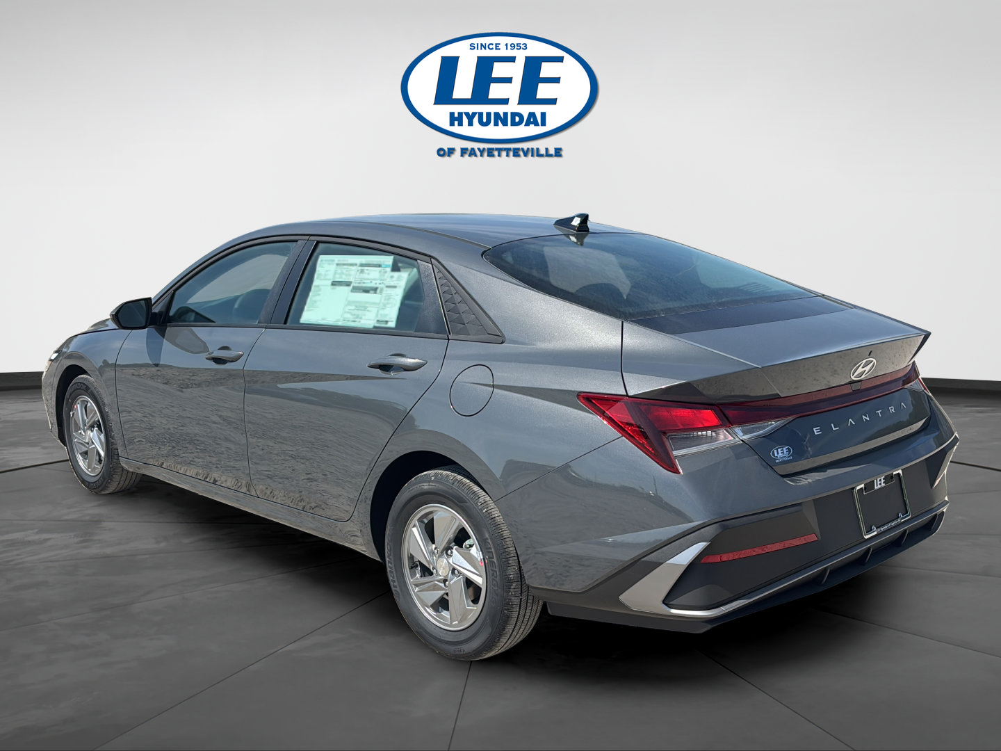 Certified 2026 Hyundai Elantra SE FWD image 5