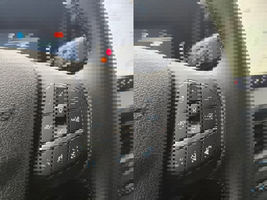 New 2026 Ford Maverick Lariat w/ Black Appearance Package image 19