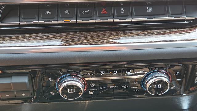 New 2026 GMC Sierra 1500 Elevation image 34