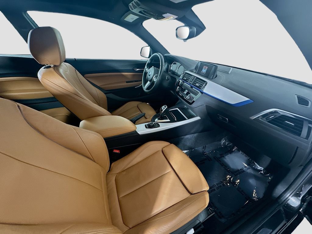 Used 2020 BMW 230i Coupe w/ M Sport Package image 25