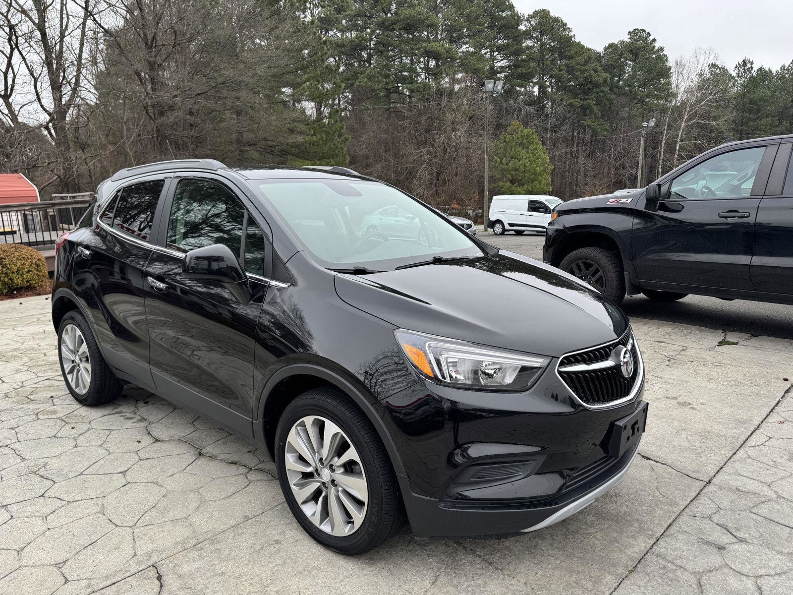 Used 2020 Buick Encore Preferred w/ Safety Package image 18