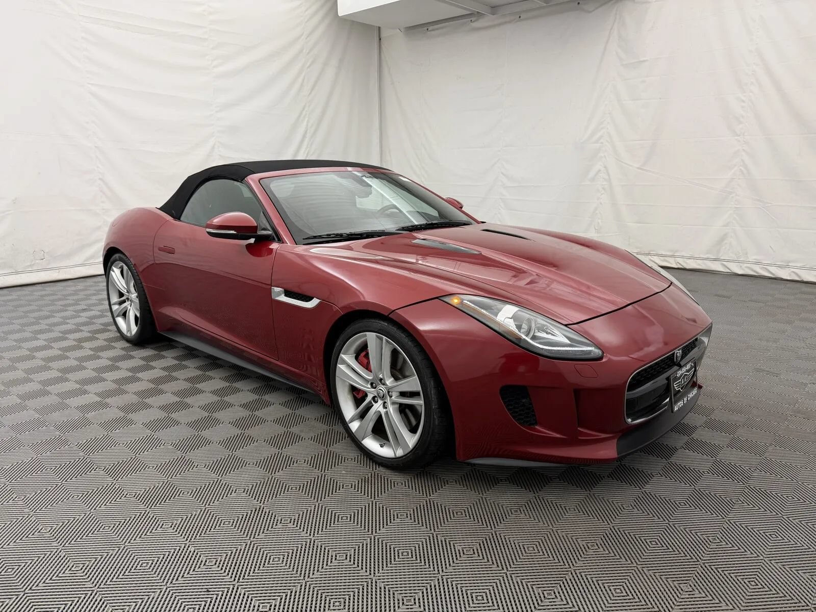 Used 2014 Jaguar F-TYPE S RWD image 4