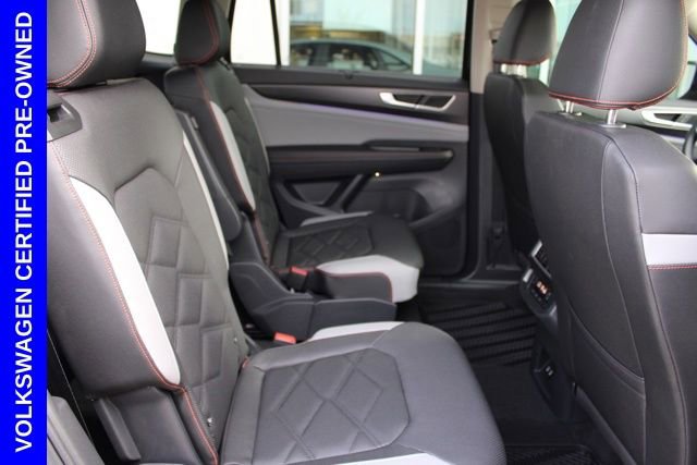 Used 2025 Volkswagen Atlas Peak Edition SE image 24
