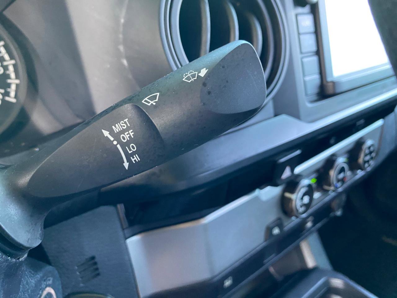 Used 2018 Toyota Tacoma SR RWD image 51