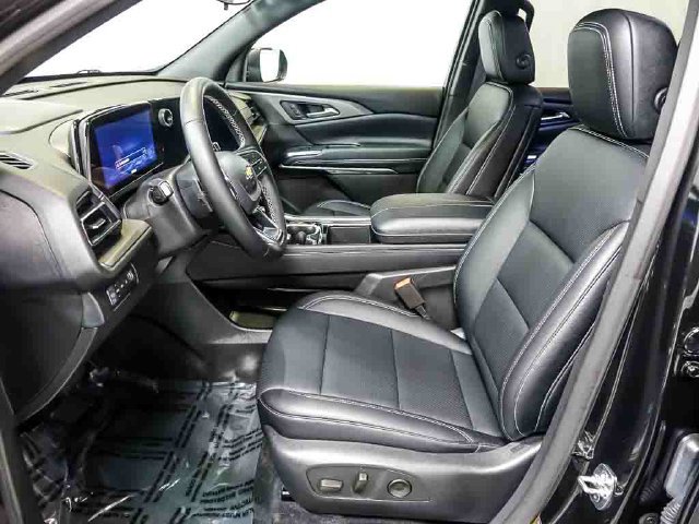 Certified 2026 Chevrolet Traverse LT AWD/4WD image 12