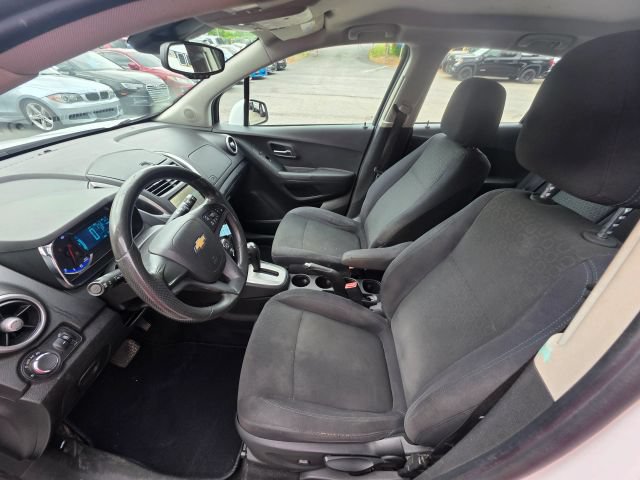 Used 2016 Chevrolet Trax LS AWD/4WD image 12