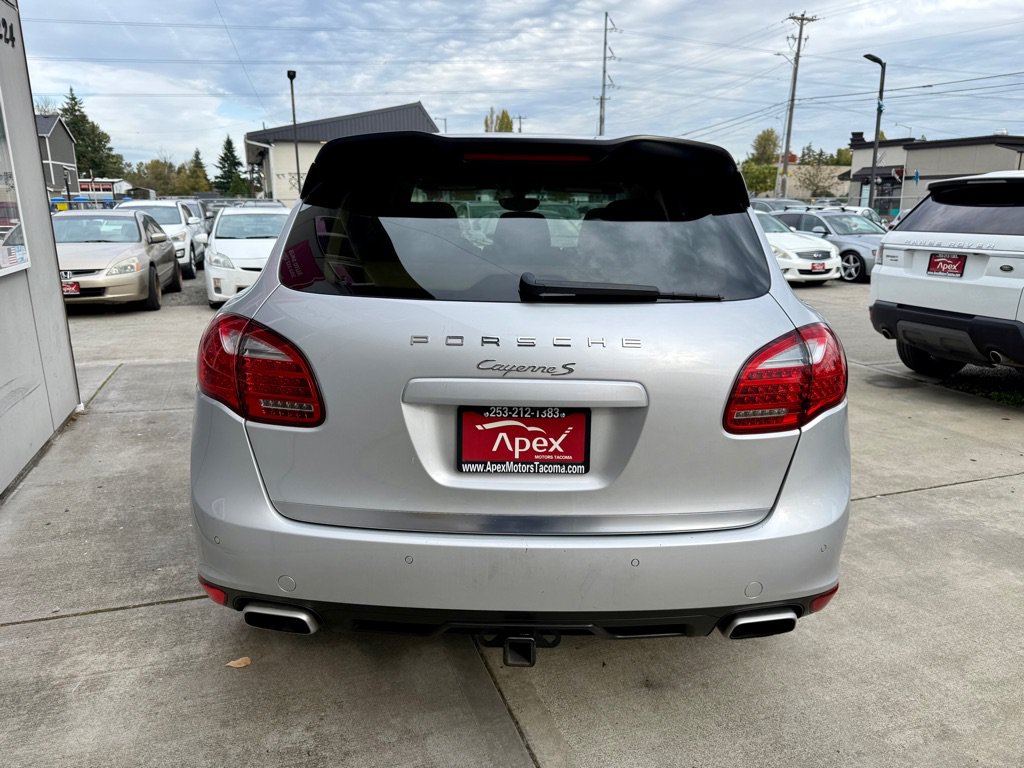 Used 2014 Porsche Cayenne S AWD/4WD image 5