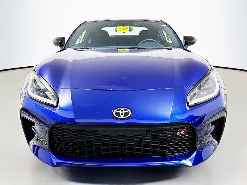 New 2025 Toyota GR86 image 2