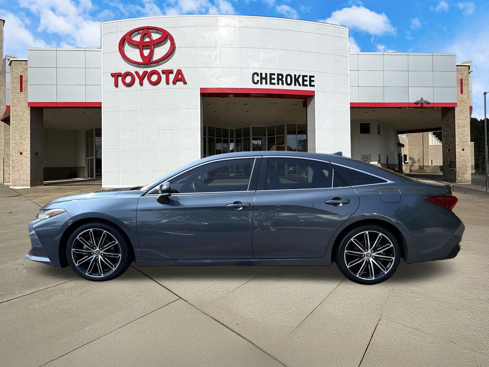 Used 2022 Toyota Avalon Touring w/ Advanced Safety Package FWD image 8
