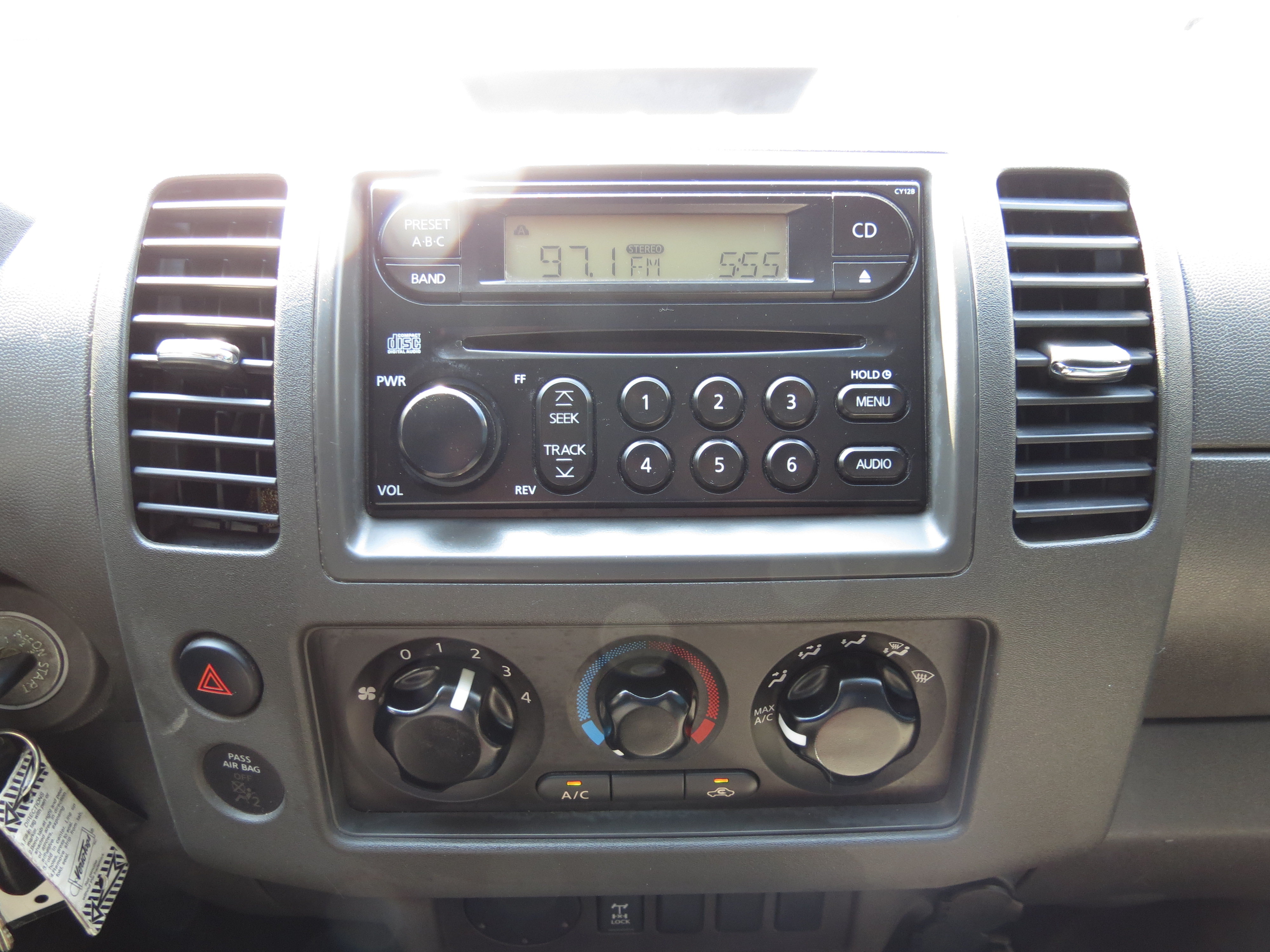 Used 2006 Nissan Frontier NISMO RWD image 19