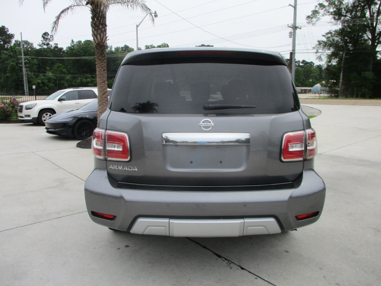 Used 2018 Nissan Armada SV w/ Driver Package RWD image 10