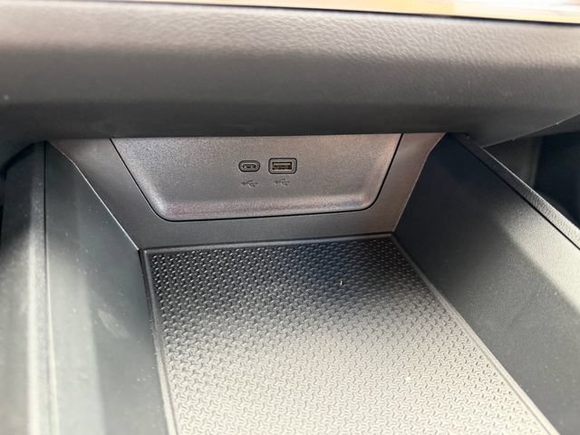 New 2026 Chevrolet Equinox RS w/ Safety and Technology Package FWD image 27