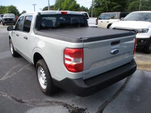 Used 2024 Ford Maverick XL image 3