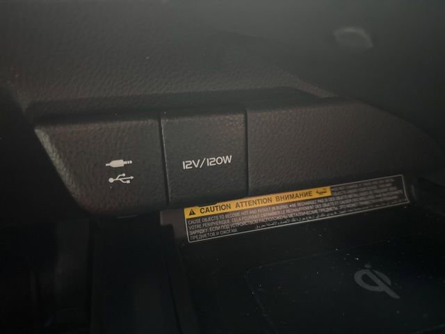 Used 2019 Toyota Camry XSE FWD image 18