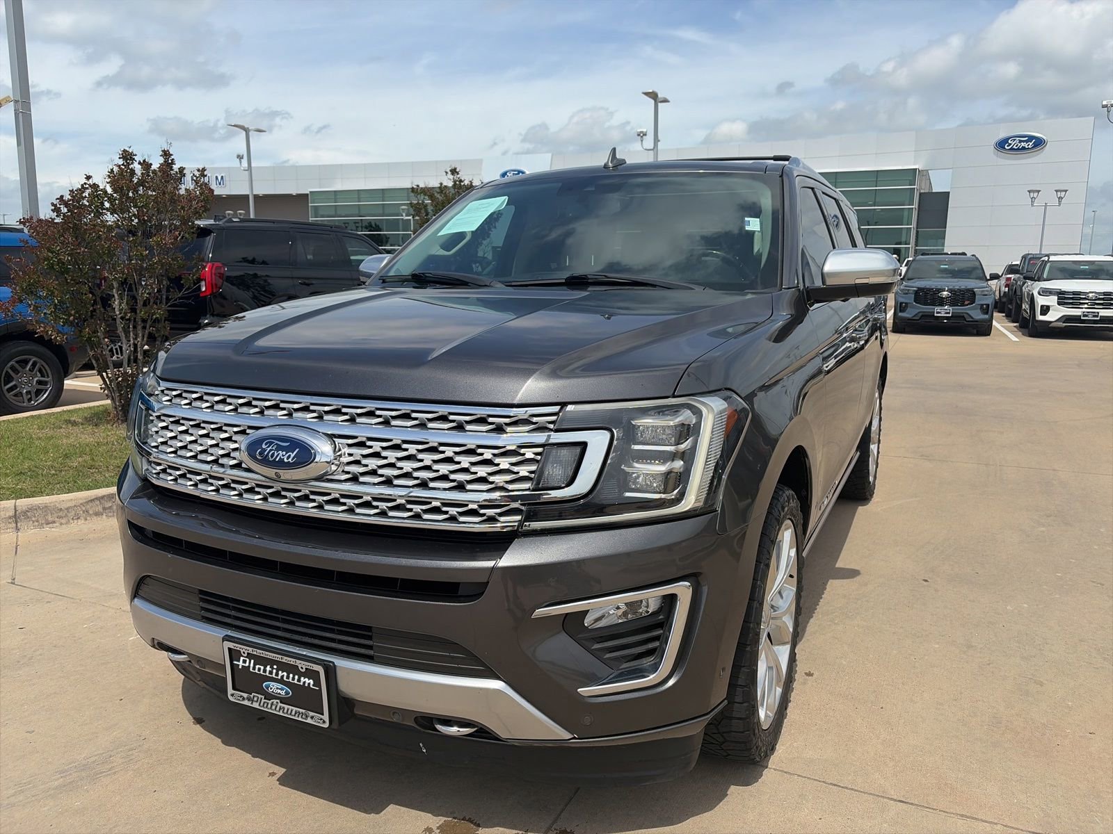 Used 2018 Ford Expedition Platinum AWD/4WD image 26