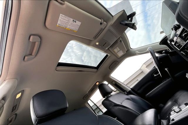 Used 2023 INFINITI QX80 Luxe w/ Cargo Package image 17