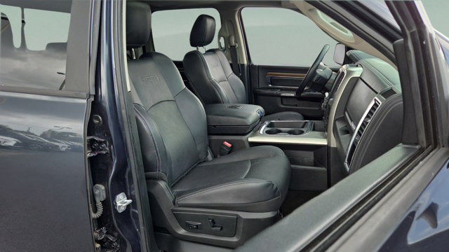Used 2017 RAM 1500 Laramie AWD/4WD image 19
