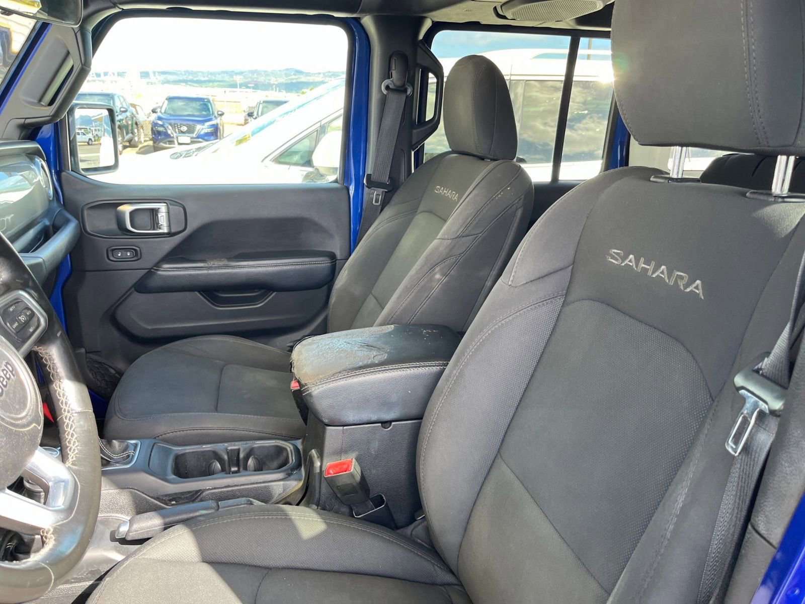 Used 2020 Jeep Wrangler Unlimited Sahara image 25