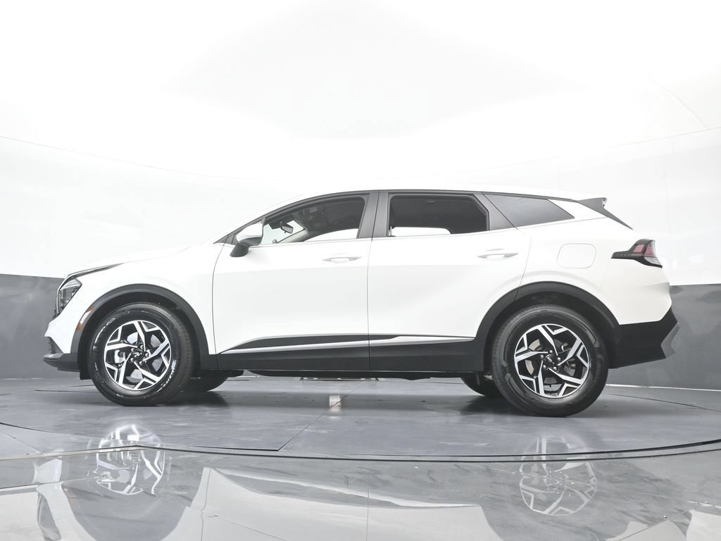 Used 2025 Kia Sportage LX FWD image 51