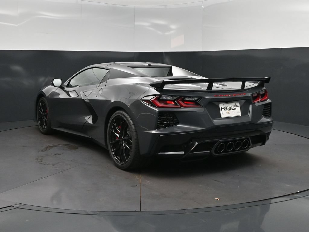 New 2027 Chevrolet Corvette Stingray Convertible w/ Z51 Performance Package RWD image 5