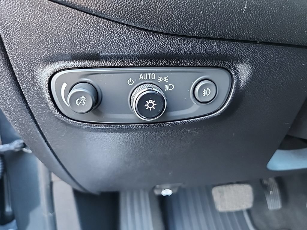 Used 2018 Chevrolet Equinox Premier AWD/4WD image 27