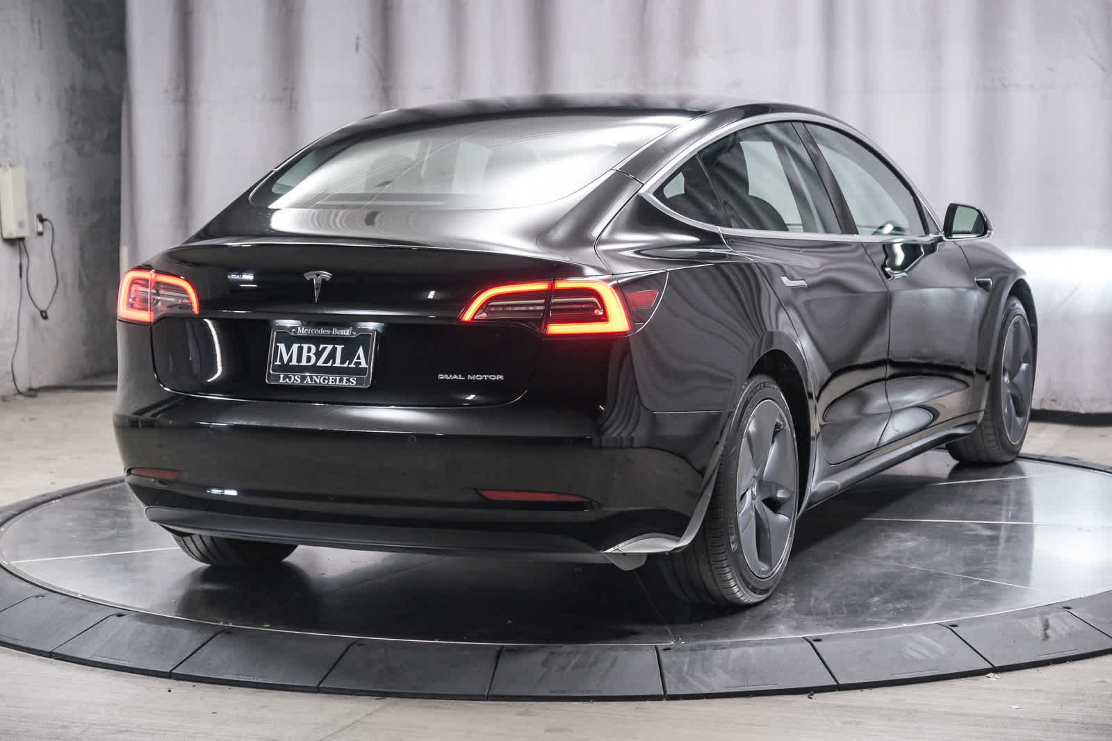 Used 2019 Tesla Model 3 Long Range AWD/4WD image 4