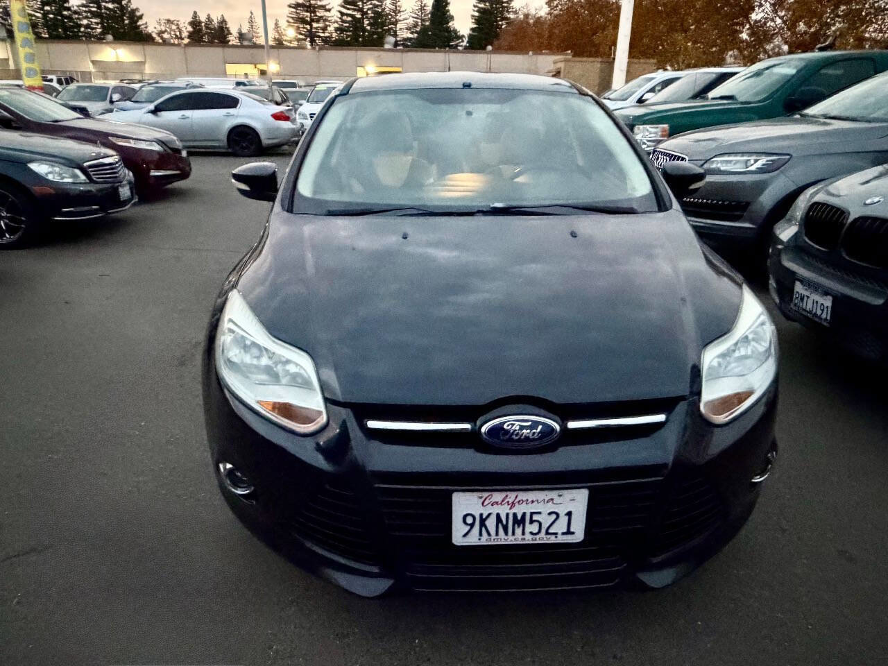 Used 2012 Ford Focus SE image 2