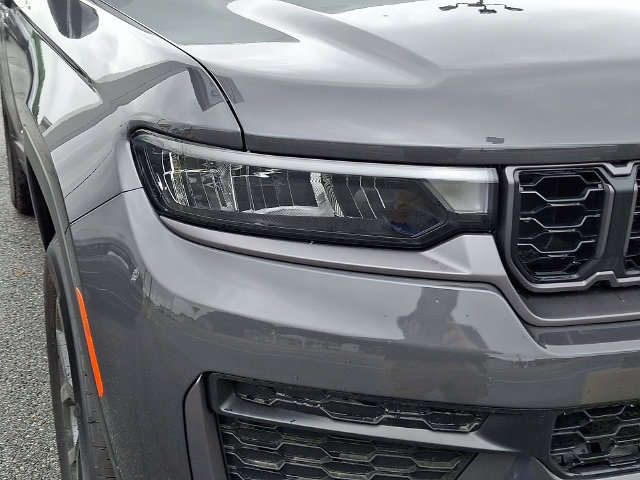 New 2026 Jeep Grand Cherokee Altitude AWD/4WD image 10