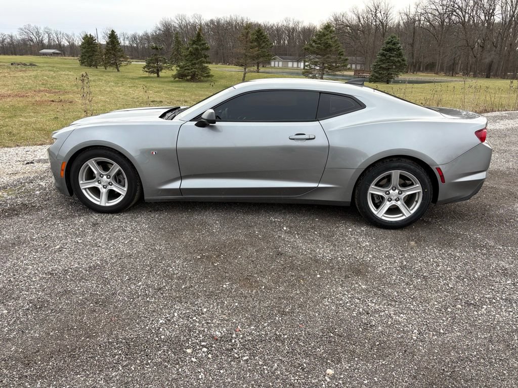 Used 2023 Chevrolet Camaro LT RWD image 6