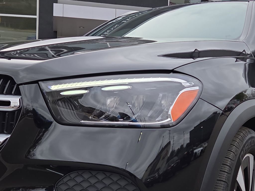 Certified 2025 Mercedes-Benz GLE 450 4MATIC image 9