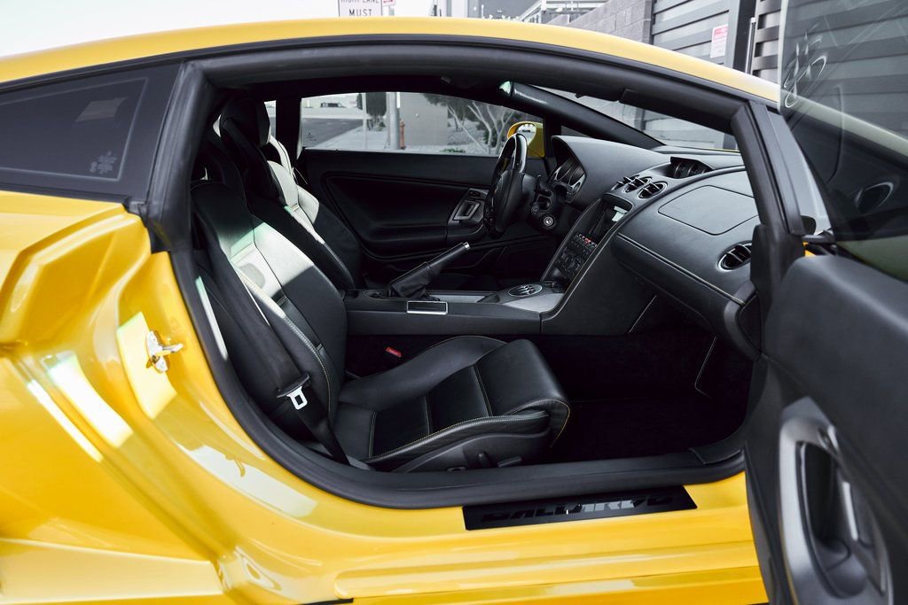 Used 2005 Lamborghini Gallardo image 32