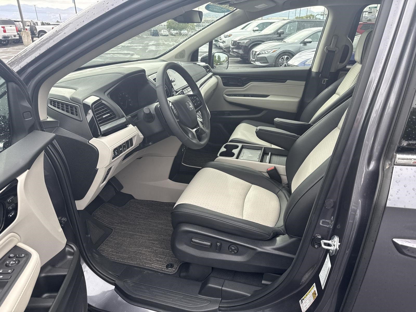 Certified 2026 Honda Odyssey Elite image 15