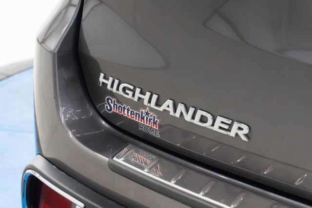 Used 2018 Toyota Highlander Limited Platinum AWD/4WD image 10