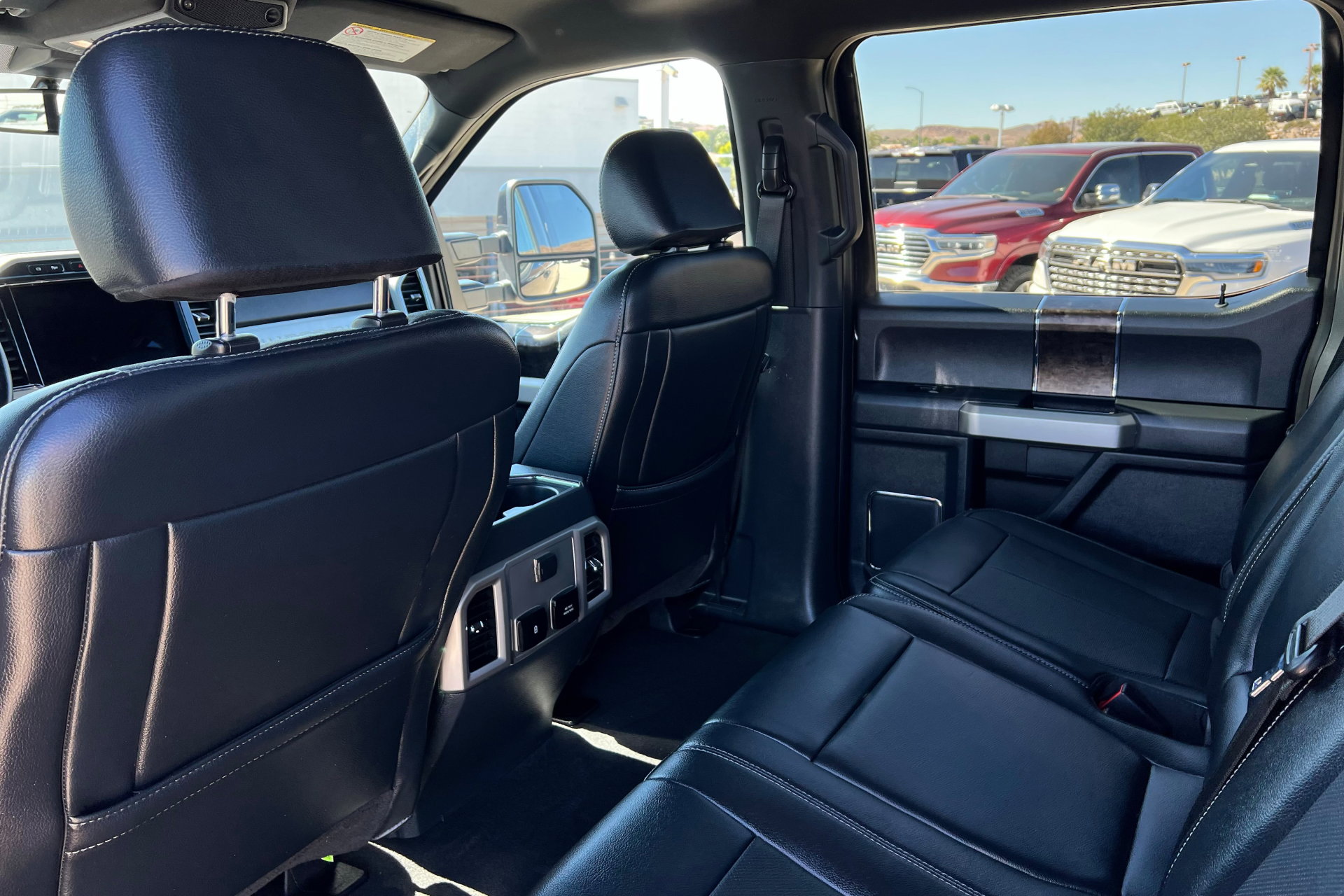 Used 2022 Ford F250 Lariat w/ Lariat Ultimate Package image 19