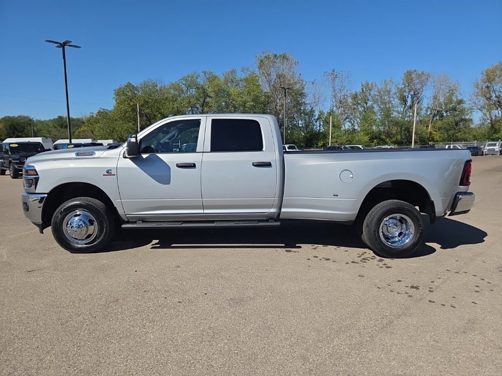 New 2026 RAM 3500 Tradesman image 4
